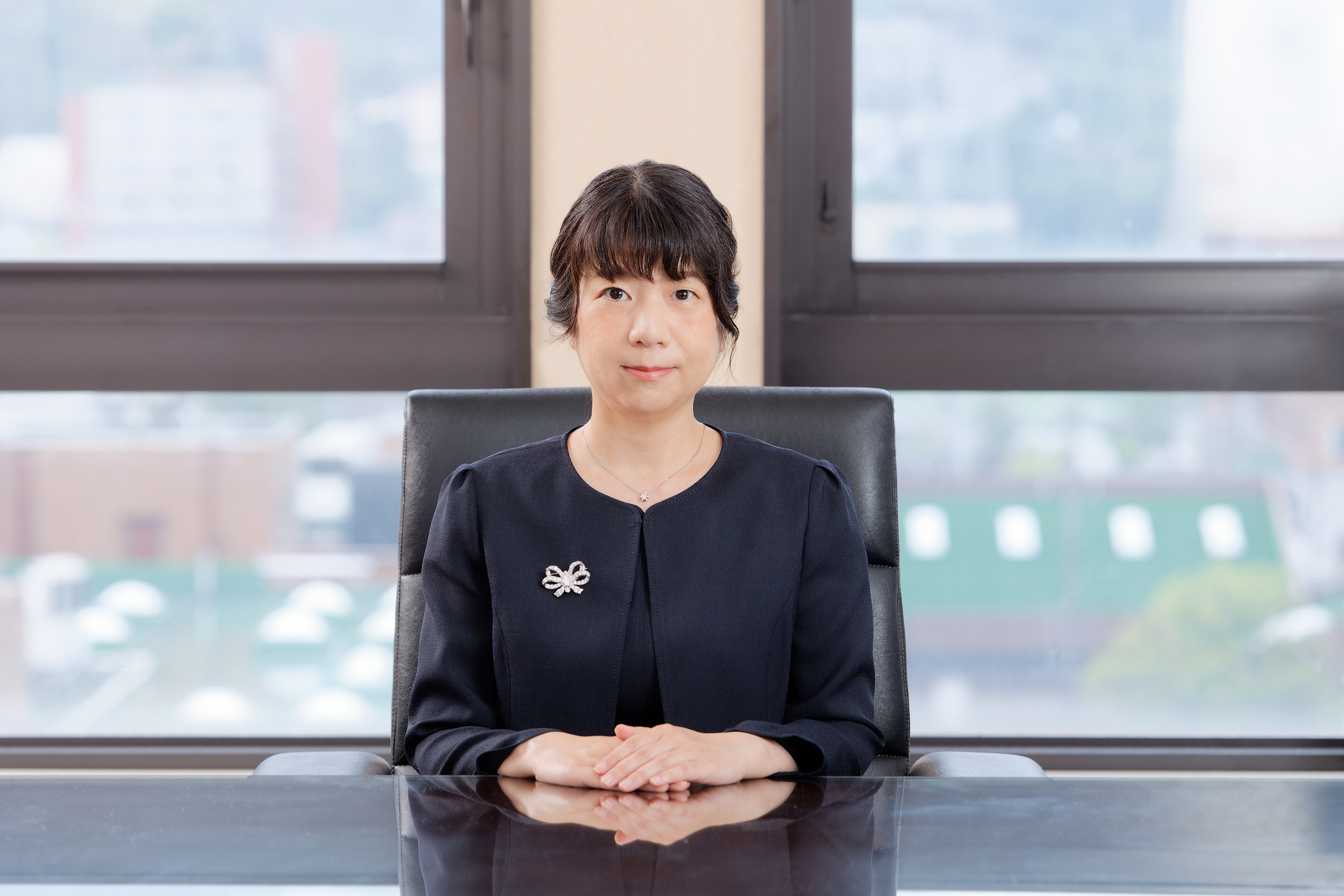 大阪産業大学学会会長　二村　雅子